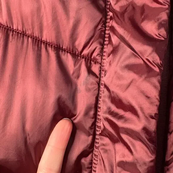 Abercrombie & Fitch A&F Satin Mini Puffer Jacket Sz M Burgundy Red Coat - Picture 8 of 13